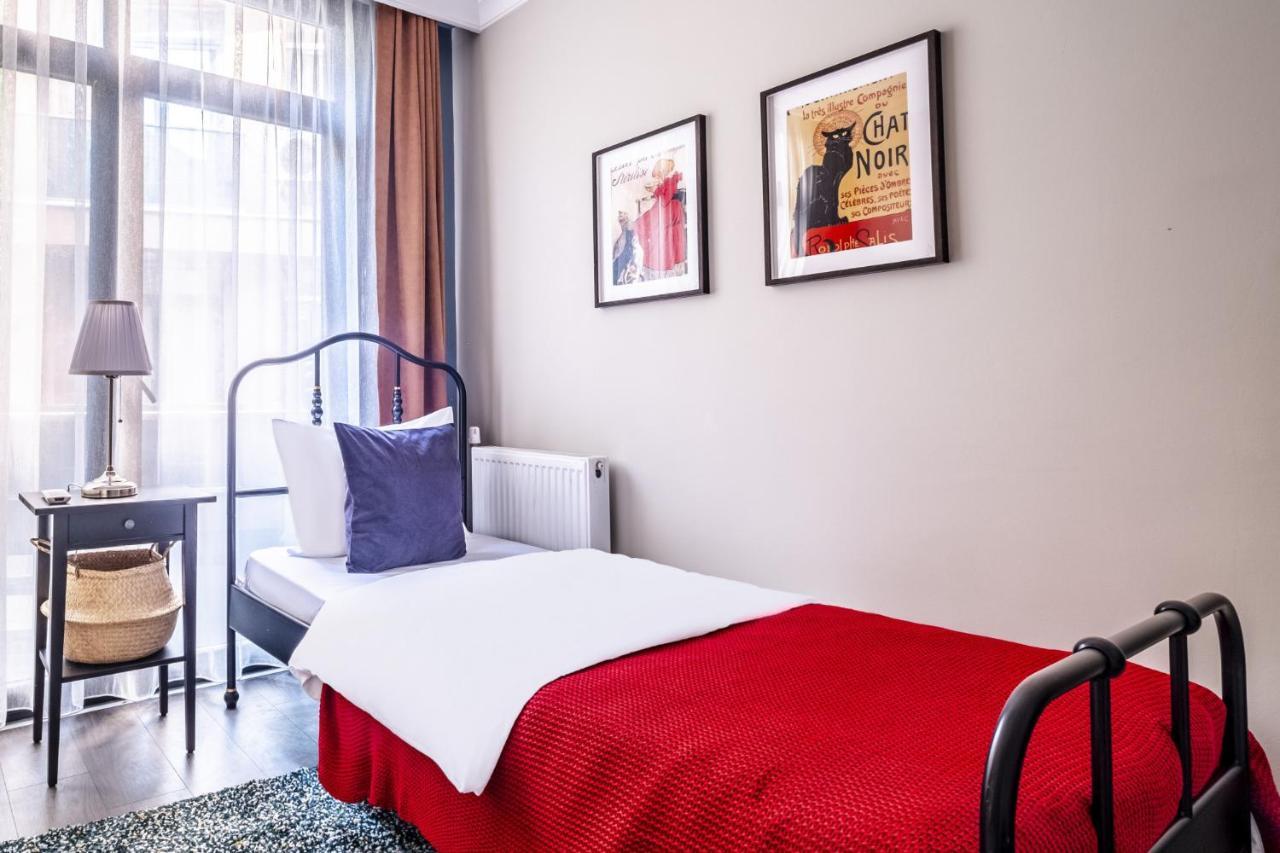 Central Flat With Sleek Interior In Sisli Istanboel Buitenkant foto