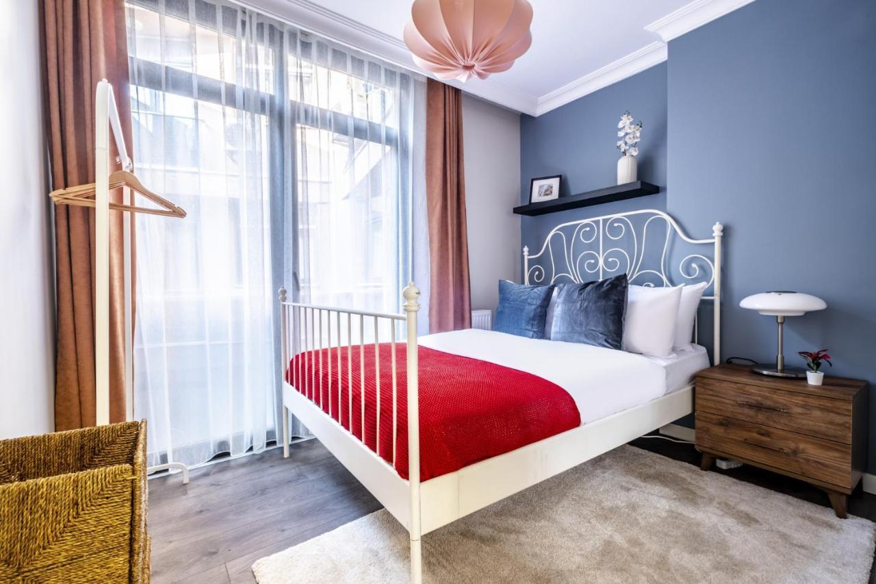 Central Flat With Sleek Interior In Sisli Istanboel Buitenkant foto